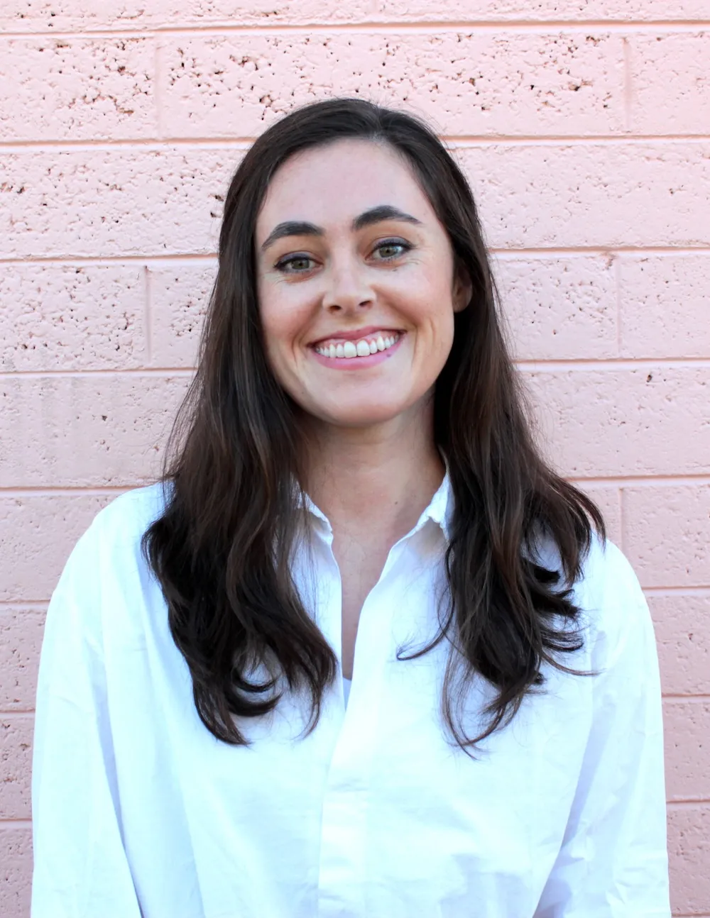 Portrait of Megan Bolaños, LAC, bilingual associate therapist at Center for Compassion